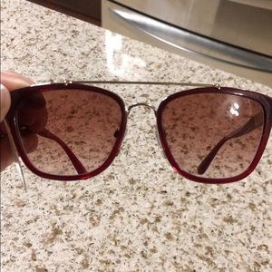 Burberry sunglasse